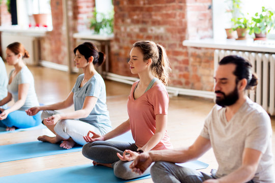 Yoga parents stressés Bordeaux : retrouvez votre calme